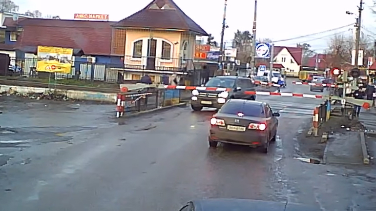 Τον έσωσε τελευταία στιγμή Τον έσωσε τελευταία στιγμή